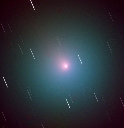 Composite images showing
 the coma of comet Wirtanen 